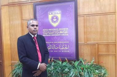 الدكتوراه للباحث فهمي شعبان فراره من سيئون من الجامعه الانسانية بماليزيا في مجال التمويل الاسلامي