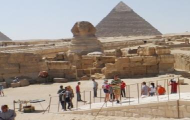 وفد اليمن للروبوت  يزور عدد من المعالم التاريخية في جمهورية مصر