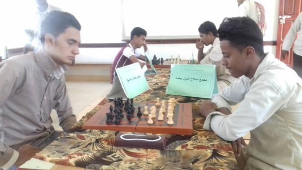 فوز المصموم والبار في قدم الثانويات .. مجمع صلاح الدين بطلا لشطرنج ثانويات دوعن