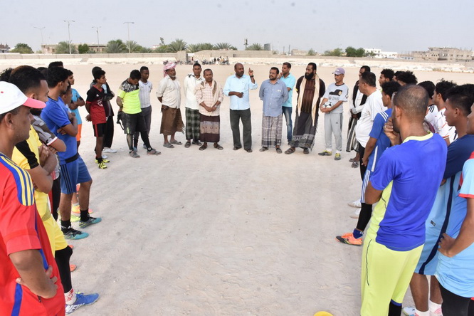  مسجدي يحضر تدريبات أهلي الغيل الإستعدادية لكأس حضرموت ويؤكد دعم جهود النادي