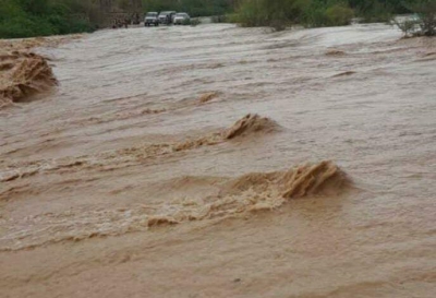أمطار غزيرة تشهدها معظم مدن وادي حضرموت مساء امس الاربعاء 