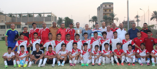 وكيل وزارة الشباب والرياضة يزور معسكر المنتخب الوطني للناشئين..