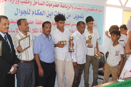 بادخن بطل أكتوبر في البطولة المدرسية الأولى للعبة البلياردو بالمكلا