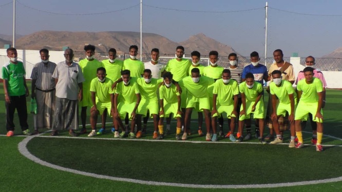 المدرب باكرمان يدشن تدريباته مع الاخضر الكروي الأول 