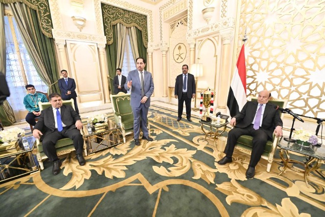 الوزير البكري: فوز منتخبنا للناشئين ببطولة غرب أسيا ثمرة من ثمار الرعاية والاهتمام لفخامة رئيس الجمهورية