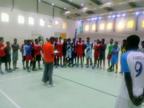في مهمة اختيار لاعبين لمنتخب الشباب : الكابتن وليد عمر يصل سيؤون.