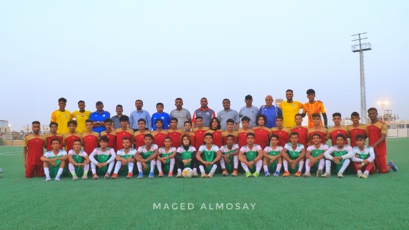 المنتخب الوطني للشباب يواصل تدريباته على ملعب مأرب.*