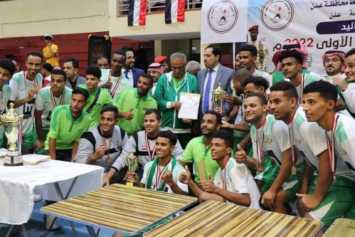 ⁩⁩⁦⁦مكتب وزارة الشباب بالوادي والصحراء يهنيء نادي شباب القطن حصولهم على المركز الثالث⁦*⁩