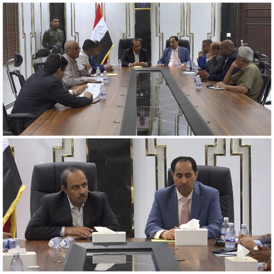 اجتماع برئاسة محافظ حضرموت ووزير الشباب والرياضة يقف أمام سبل تفعيل النشاط الرياضي والمدرسي  والاهتمام بالجوانب الابداعية