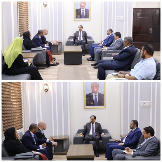 الوزير البكري يبحث مع مسؤولي "اليونيسيف" البرنامج الخاص بالشباب