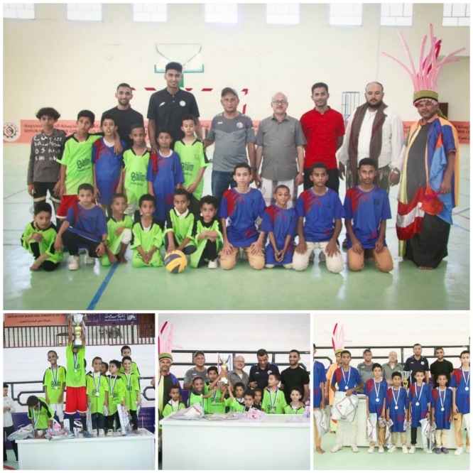 بمشاركة لاعبي ومدربي منتخبات أطفال السرطان مع أطفال الصم والبكم في مباراة ترفيهية بسيئون 
