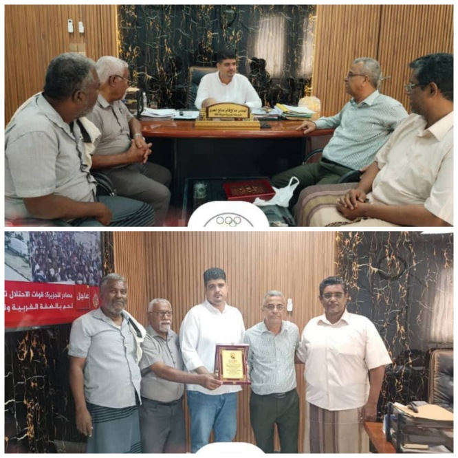 إتحاد التايكوندو بساحل حضرموت يكرم المدير العام لمديرية المكلا بدرع الشكر نظير نجاح بطولة الوفاء ال6 للفقيد ابراهيم أحمد الحبشي للتايكوندو