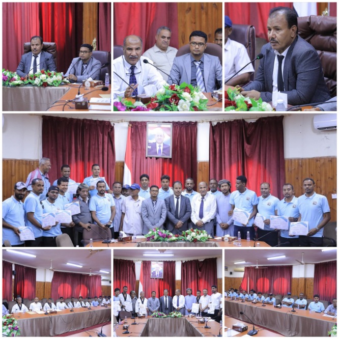 الوكيل العامري يسلم  شهادات مدربي كرة القدم المستوى سي والحزام الأسود للتايكواندوا