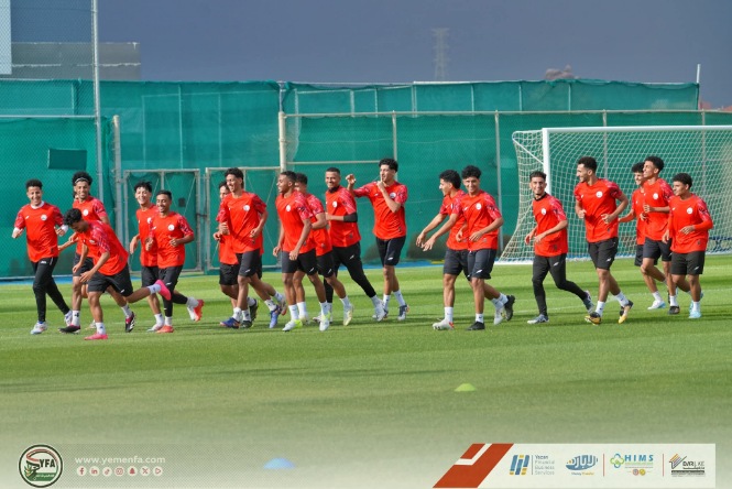 منتخبنا الوطني للشباب يجري تدريبه الأول في مدينة أبها السعودية 