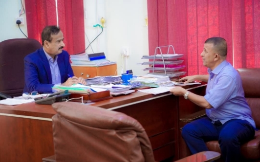 المحافظ بن الوزير يوجّه بصرف مخصصات الأندية ويرحب باستضافة بطولة قنا الدولية للشطرنج بشبوة