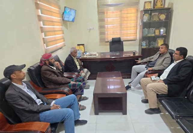  بن سنان يلتقي بالجهاز الفني لمنتخب شبوة للكرة الطائرة