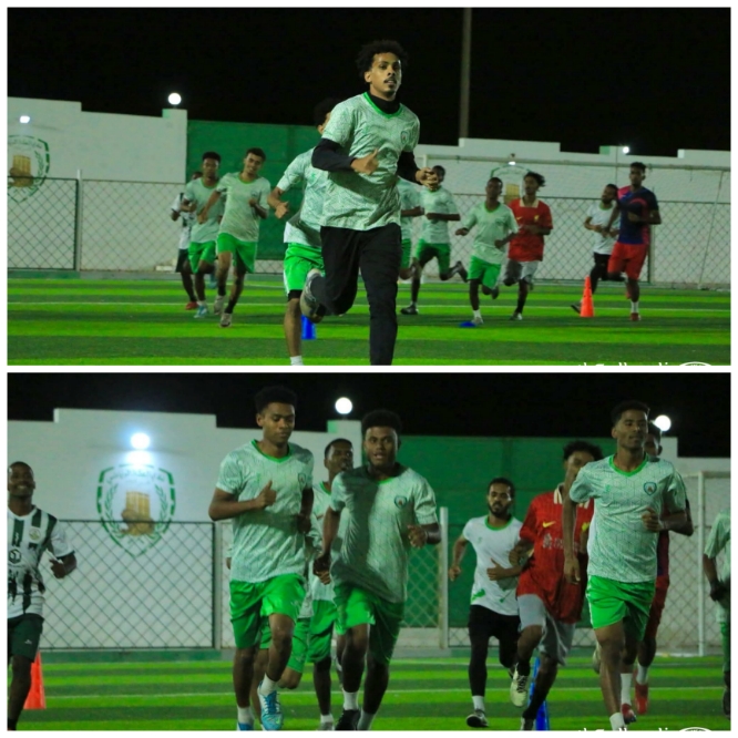 *فريق القدم بنادي المكلا يواصل استعدادته لدوري الدرجة الأولى* 