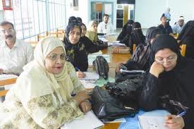 ورشة عمل تعريفية لسيدات الأعمال بالقوانين الضريبية بمحافظتي تعز , وعدن دورة تدريبية في إدارة المشاريع الصغيرة