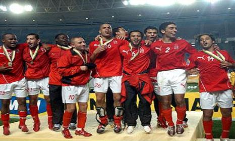 الالاف يحتشدون لاستقبال الاهلي المصري بطل افريقيا