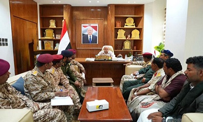 الخنبشي يبحث مع قيادة قوات حماية حضرموت آلية حصر ودمج منتسبي القوات في الجيش والأمن