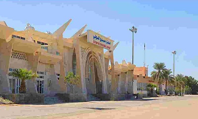 مدير أمن مطار سيئون الدولي ينفي صحة الشائعات المتداولة بشأن أحداث رحلة الخميس ويؤكد ان الإجراءات المتخذة هدفت لحماية النظام داخل المطار