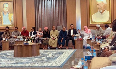 الوكيل الجيلاني يقدم في المكلا واجب العزاء في وفاة الشاب فائز جمال بن هلابي