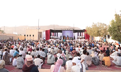 التعاون يصنع الفرحة في مسيلة آل شيخ بمديرية تريم.. مهرجان الوصال الخامس يحتفي بزفاف 56 عريساً وعروساً