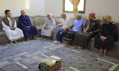 الوكيل بارباع يقدم واجب العزاء لأسرة آل باسبعين في وفاة الشاب مناف باسبعين