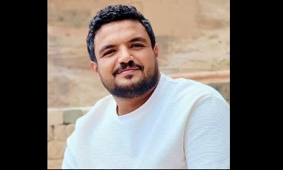 عضو مجلس القيادة الخنبشي يعزي في وفاة الفنان القدير عدنان العطاس