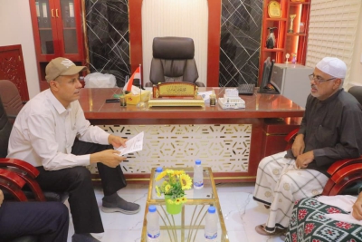 مدير عام سيئون يبحث مع وكيل نيابة الأموال العامة سبل تعزيز التنسيق وتطوير العمل المشترك.