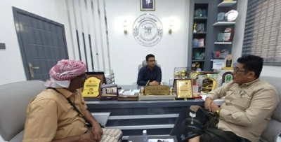 مدير مكتب الشباب والرياضة بالوادي يلتقي الهيئة الإدارية لنادي شعلة عرض آل مخاشن