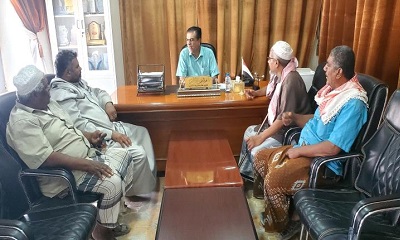 مدير عام مديرية القطن يلتقي لجنة الزواج الجماعي الثاني بمديرية القطن
