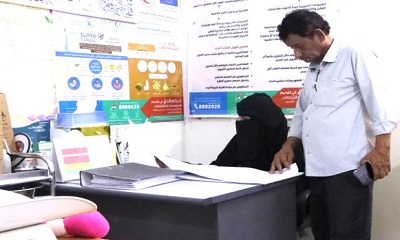نائب مدير صحة حضرموت الوادي يطلع على أداء مركز الأمومة والطفولة بسيئون