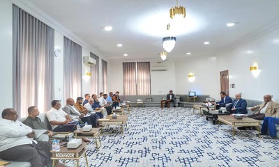 الخنبشي يجتمع بقيادات السلطات المحلية بمديريات ساحل حضرموت لاستكمال التحضيرات التأسيسية للمجلس التنسيقي الأعلى
