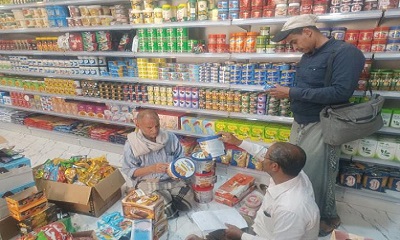 بتوجيهات مدير عام مديرية تريم.. مكتبَا الأشغال العامة والصناعة والتجارة ينفذان نزولًا ميدانيًا ويضبطان مواد منتهية الصلاحية