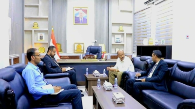 لقاء مشترك بسيئون يجمع الوكيل بارباع بوكيلي حضرموت لشؤون الطاقة والتنمية