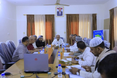 وكيل المحافظة يرأس اجتماع مجلس إدارة المؤسسة المحلية للمياه والصرف الصحي بوادي حضرموت والصحراء