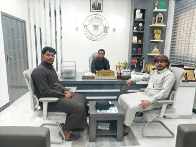 مدير عام مكتب الشباب والرياضة بالوادي يطّلع على استعدادات لاعبي الشطرنج ويودّعهما قبيل مشاركتهما في مهرجان أبوظبي الدولي