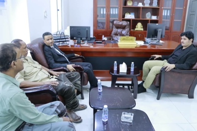 وكيل حضرموت لشؤون الطاقة يبحث مع إدارة شركة النفط بالوادي سبل تطوير الأداء