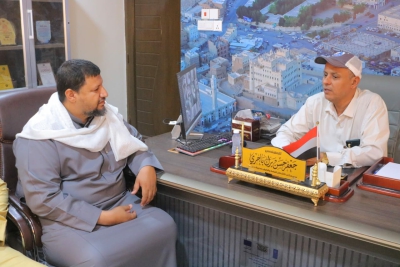 مدير عام سيئون يتفقد سير العمل بمكتب الأشغال العامة والطرق بالمديرية ويشدد على سرعة الإنجاز والمتابعة.