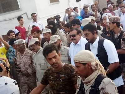محافظ حضرموت يدشن فعاليات مهرجان البلدة السياحي بحضور جماهيري وإعلامي كبير
