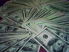 خزينة الدولة تستعيد مليارا و429 مليون ريال اثر التحقيقات في جرائم غسيل الأموال في العام 2006  