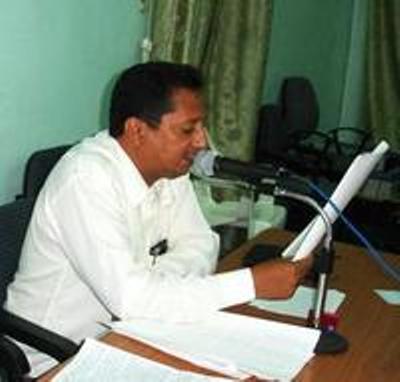 حوار مع الناقد الدكتور عبدالقادر علي باعيسى      