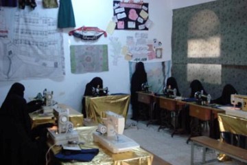 دورة في مجال الخياطة تبدأ اليوم في مديرية وادي العين وحورة