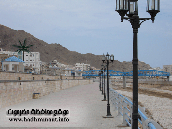 منظر من رصيف المشاة بالخور