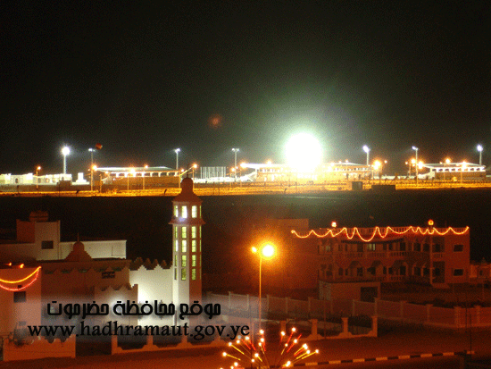 منظر ليلي من حي المساكن لساحة العروض