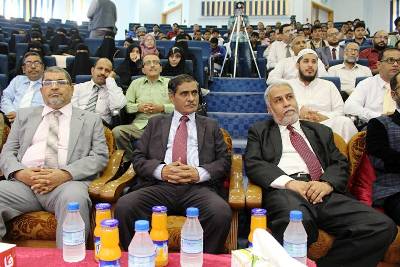 كلية الطب والعلوم الصحية بجامعة حضرموت تحتفل بمرور عشرين عاماً على تأسيسها