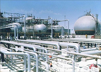 أربع شركات عالمية تتنافس على تنفيذ المرحلة الثانية من مشروع مأرب الغازية   