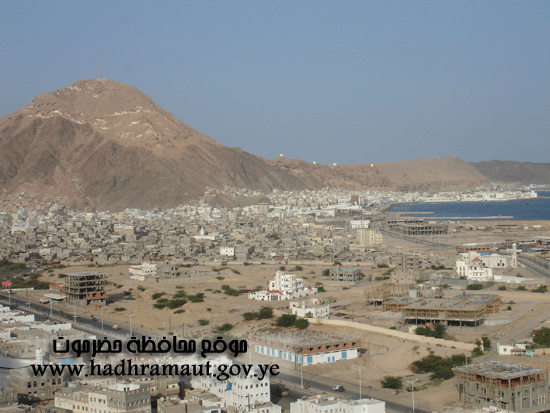 منظر علوي آخر لمدينة المكلا