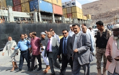 تدشين خط ملاحي لنقل الحاويات إلى ميناء المكلا